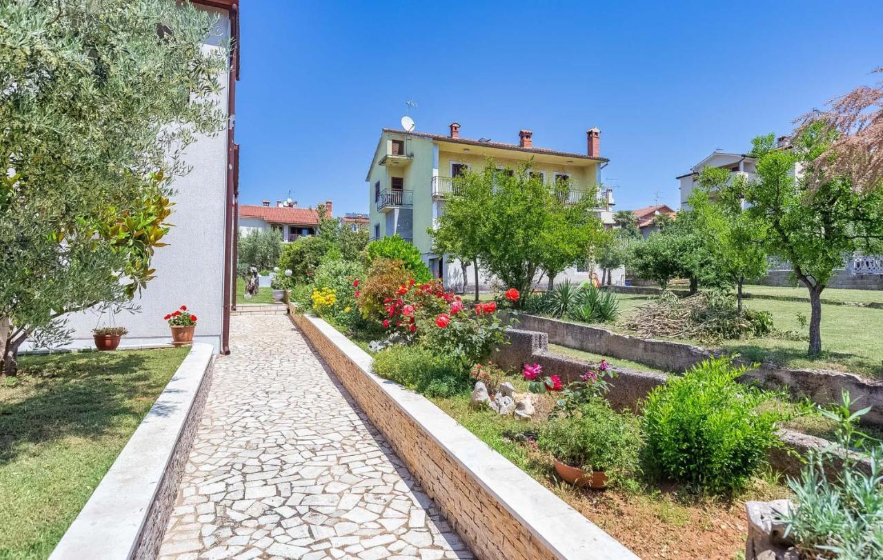 Lili Lägenhet Poreč Exteriör bild